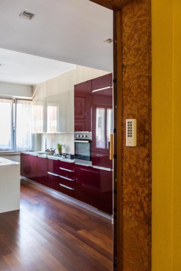 Rosselli 13 Milan Apartment Екстериор снимка